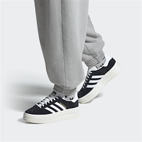 adidas gazelle blancas y negras